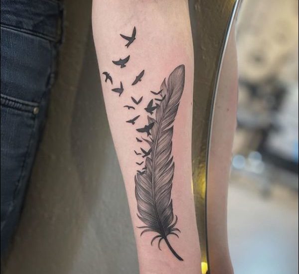 50+ Very Attractive Feather tattoos Designs & Ideas For Tattoo Lovers