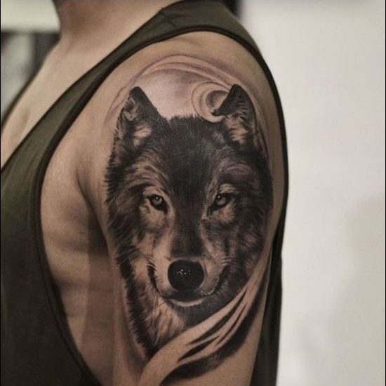 wolf face tattoo design on shoulder