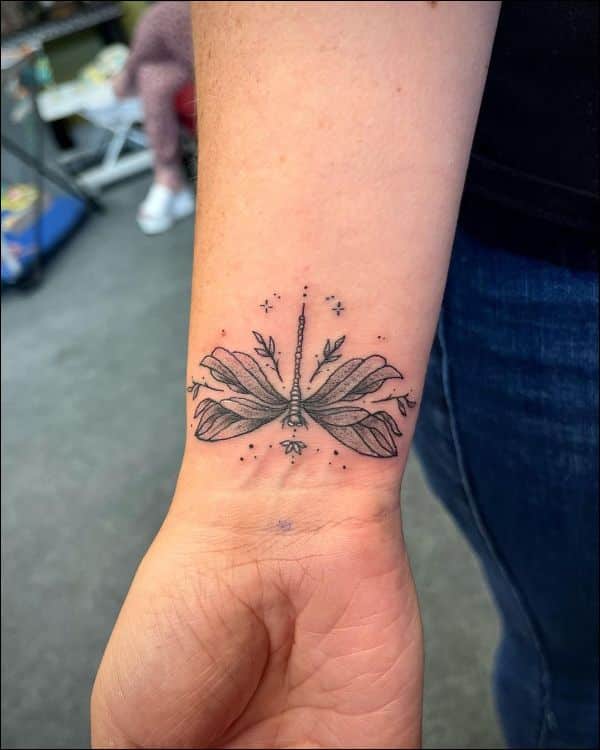 wrist dragonfly tattoo designs