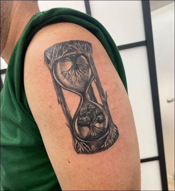 memento mori hourglass tattoo