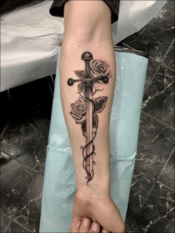 40 Elegant Sword Tattoos For Back  Tattoo Designs  TattoosBagcom